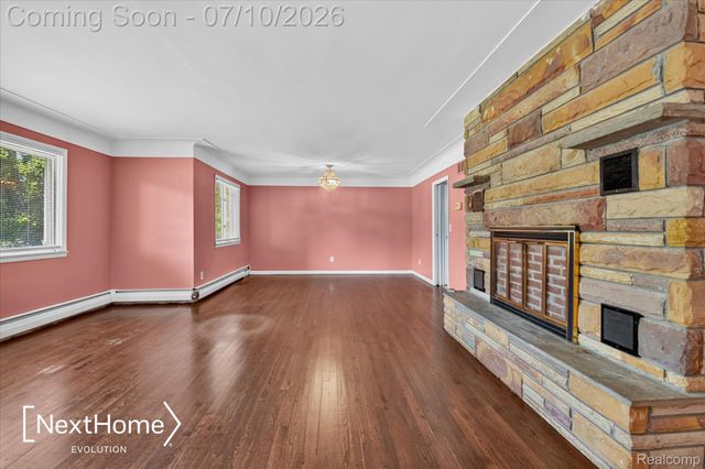 33950 Ecorse Road, Romulus, MI 48174