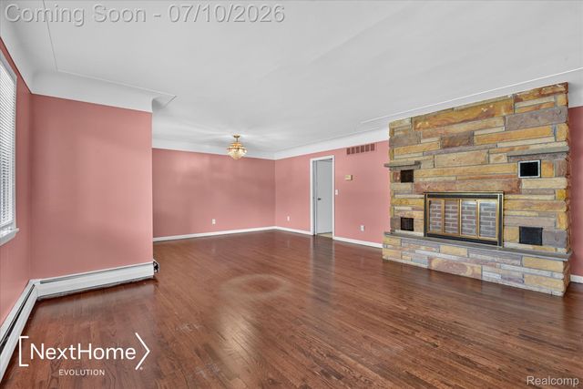 33950 Ecorse Road, Romulus, MI 48174