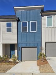 1512 Parks Edge Lane NW, Atlanta, GA 30318
