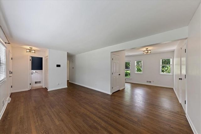 9930 Campbell Street, Kansas City, MO 64131