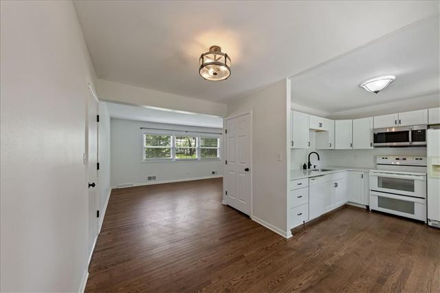 9930 Campbell Street, Kansas City, MO 64131