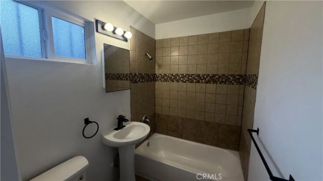 210 W 102nd, Los Angeles, CA 90003