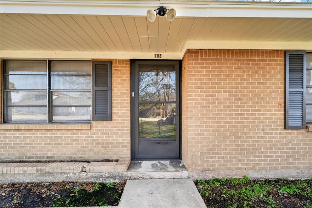 703 Coryell Street, League City, TX 77573