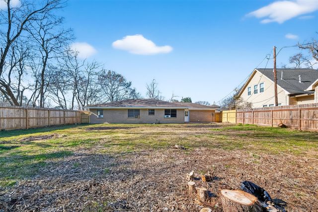 703 Coryell Street, League City, TX 77573