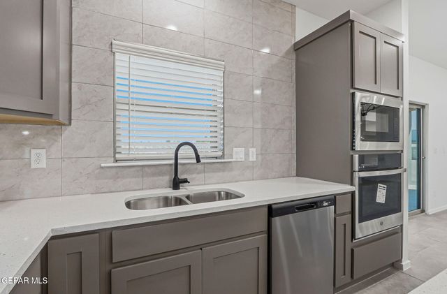 13408 Coldham Street, Horizon City, TX 79928