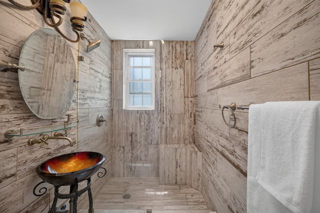 26 Medfield St 3, Boston, MA 02115