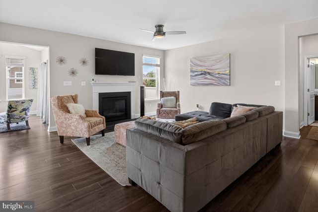 5451 DUNDEE LN, White Plains, MD 20695