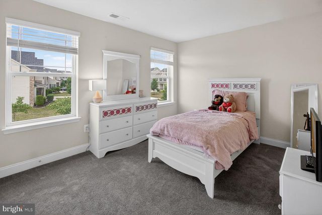 5451 DUNDEE LN, White Plains, MD 20695