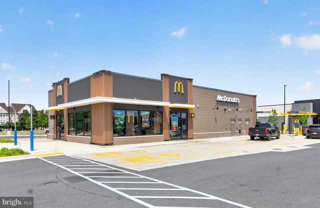 5451 DUNDEE LN, White Plains, MD 20695