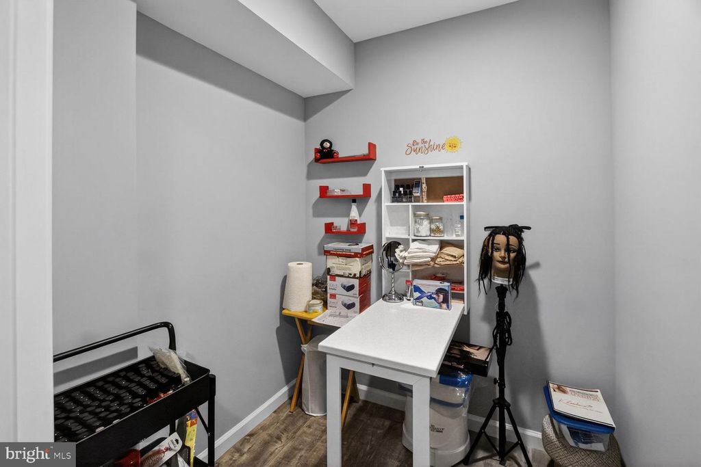 Image 11 of property listing at 5451 DUNDEE LN, White Plains, MD 20695
