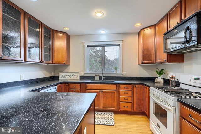 3009 IONA TER, Baltimore, MD 21214