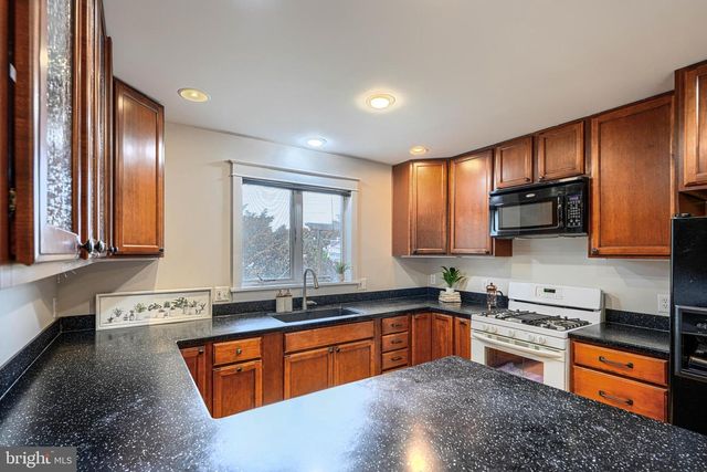 3009 IONA TER, Baltimore, MD 21214