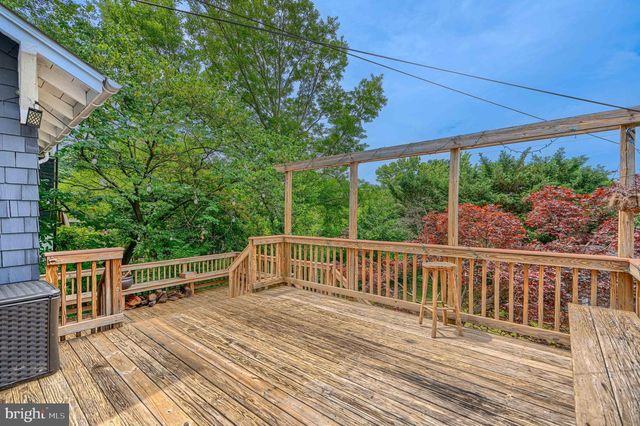 3009 IONA TER, Baltimore, MD 21214