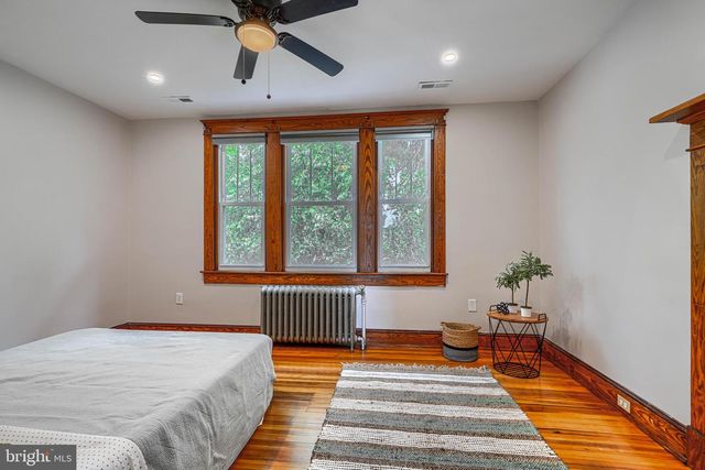 3009 IONA TER, Baltimore, MD 21214