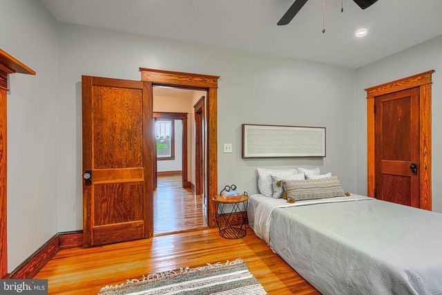 3009 IONA TER, Baltimore, MD 21214