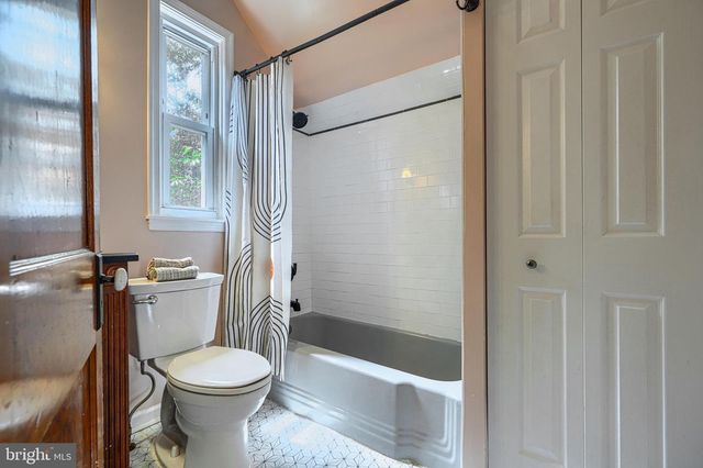 3009 IONA TER, Baltimore, MD 21214