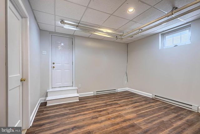 3009 IONA TER, Baltimore, MD 21214