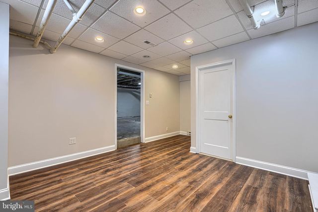 3009 IONA TER, Baltimore, MD 21214