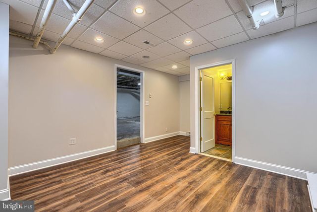 3009 IONA TER, Baltimore, MD 21214