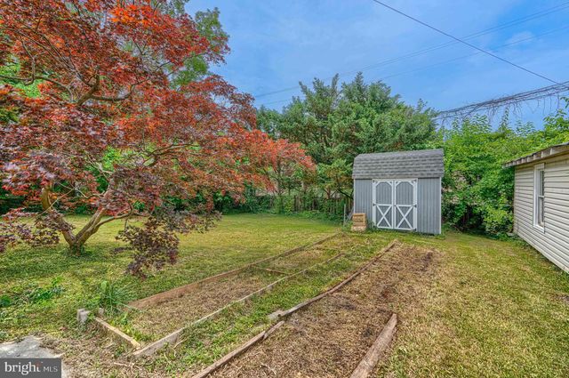 3009 IONA TER, Baltimore, MD 21214