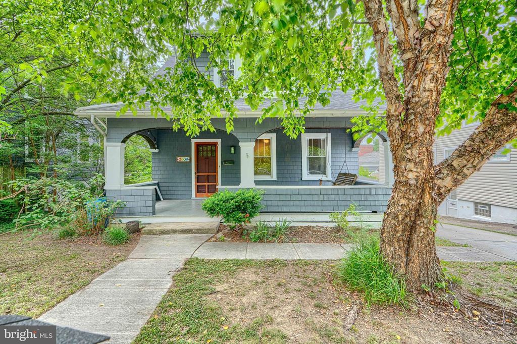 3009 IONA TER, Baltimore, MD 21214