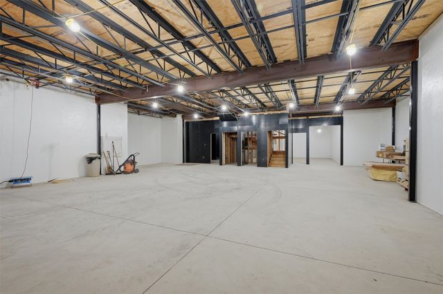 108 Pawnee Trail, Lake Kiowa, TX 76240