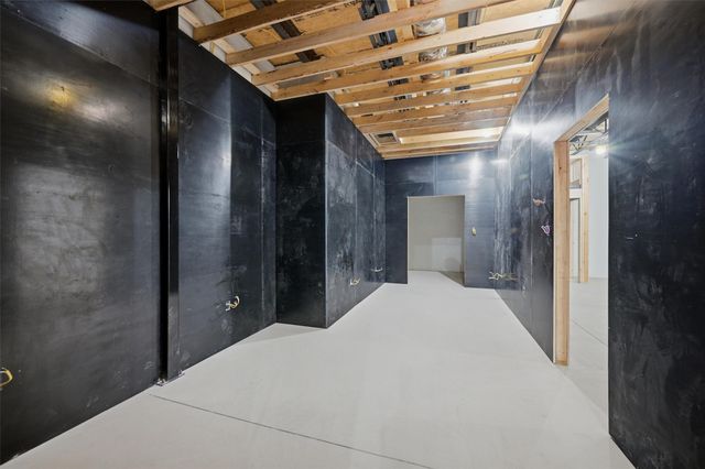 108 Pawnee Trail, Lake Kiowa, TX 76240