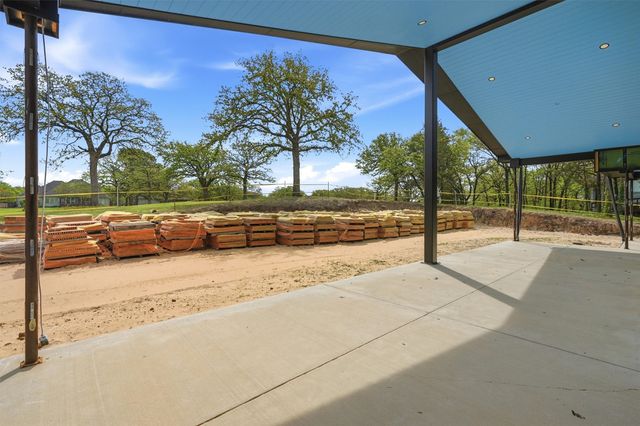 108 Pawnee Trail, Lake Kiowa, TX 76240