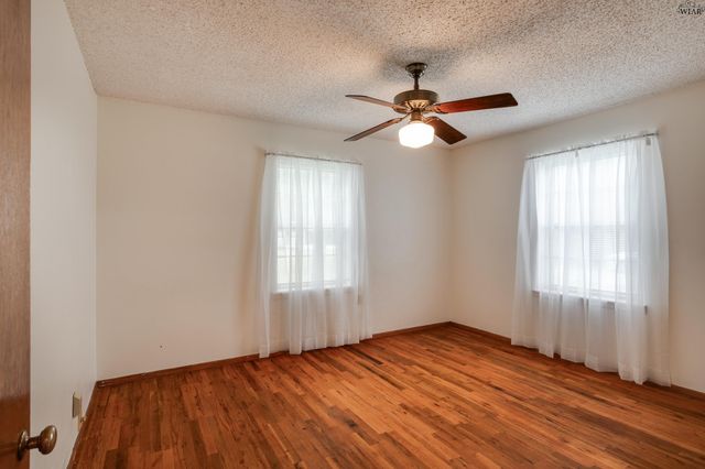 604 FORREST STREET, Burkburnett, TX 76354