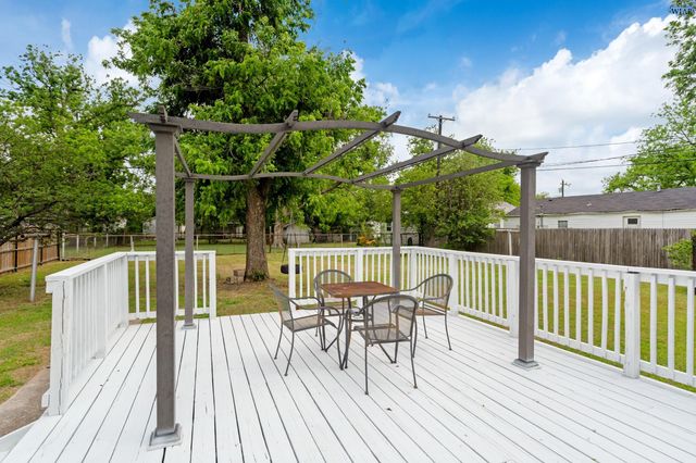 604 FORREST STREET, Burkburnett, TX 76354