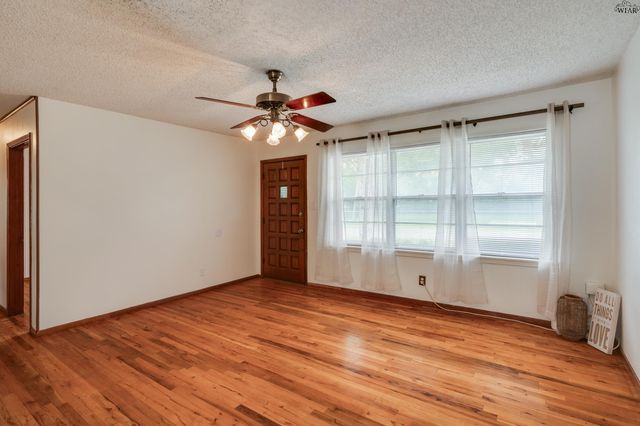 604 FORREST STREET, Burkburnett, TX 76354