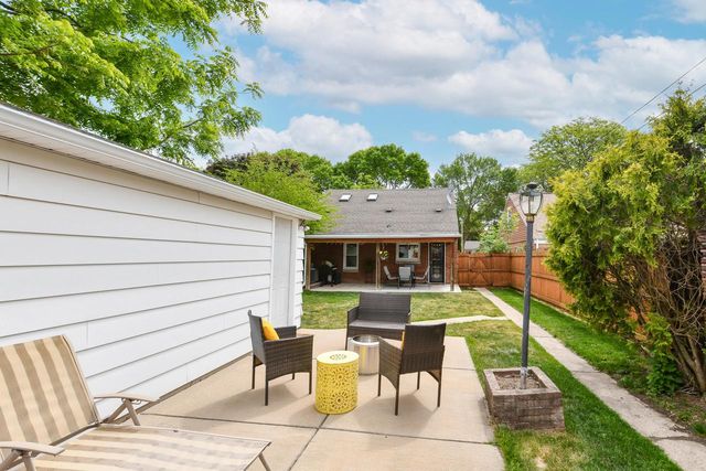 3249 N 79th STREET, Milwaukee, WI 53222