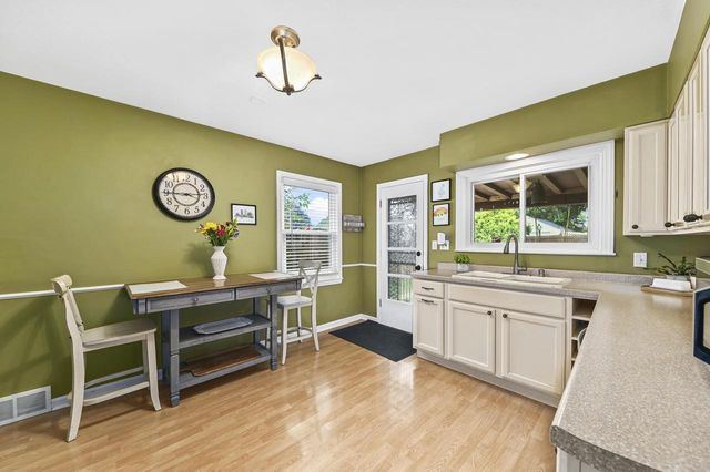 3249 N 79th STREET, Milwaukee, WI 53222
