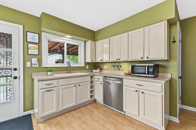 3249 N 79th STREET, Milwaukee, WI 53222
