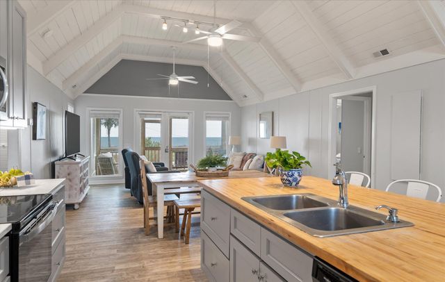 2002 Palmetto Boulevard, Edisto Island, SC 29438