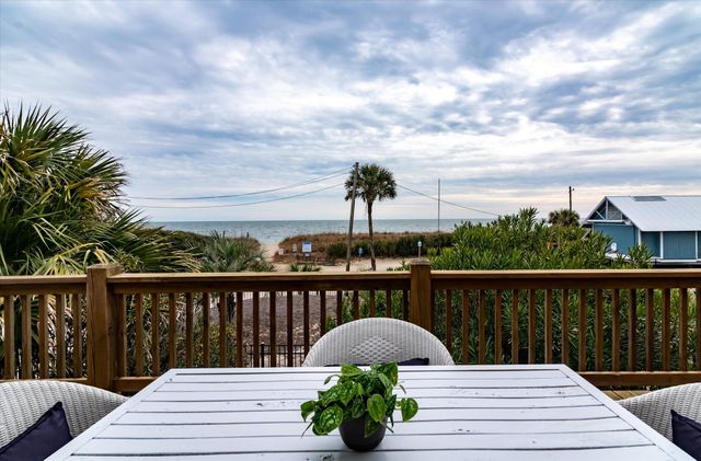 2002 Palmetto Boulevard, Edisto Island, SC 29438