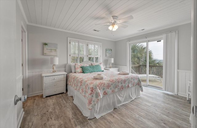 2002 Palmetto Boulevard, Edisto Island, SC 29438