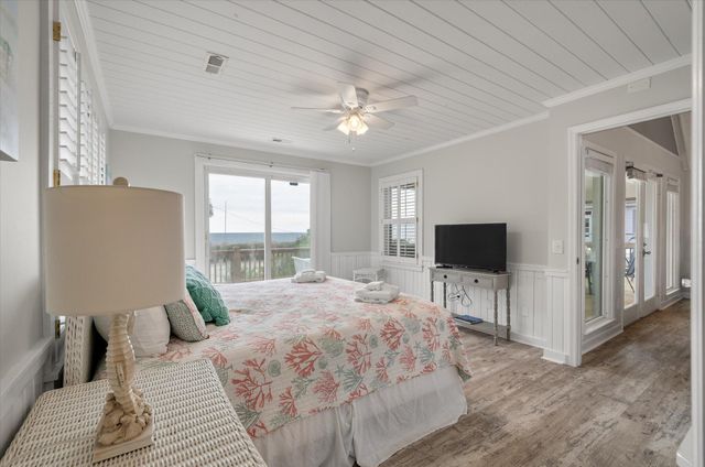 2002 Palmetto Boulevard, Edisto Island, SC 29438