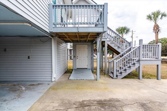 2002 Palmetto Boulevard, Edisto Island, SC 29438