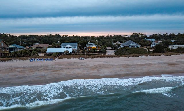 2002 Palmetto Boulevard, Edisto Island, SC 29438