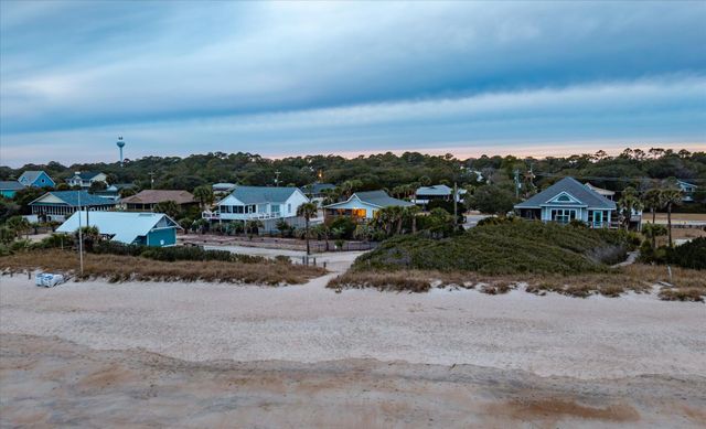 2002 Palmetto Boulevard, Edisto Island, SC 29438