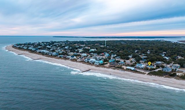 2002 Palmetto Boulevard, Edisto Island, SC 29438