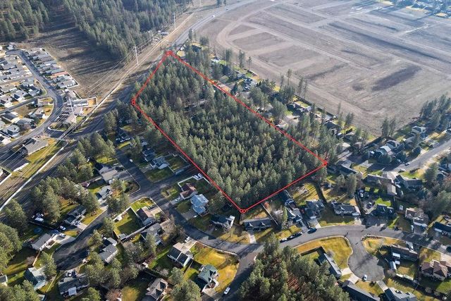 10203 N Nine Mile Rd, Nine Mile Falls, WA 99026