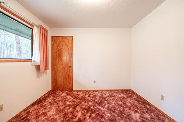 10203 N Nine Mile Rd, Nine Mile Falls, WA 99026