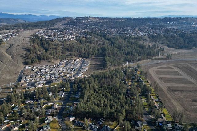 10203 N Nine Mile Rd, Nine Mile Falls, WA 99026