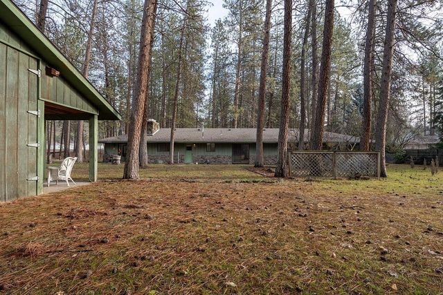 10203 N Nine Mile Rd, Nine Mile Falls, WA 99026