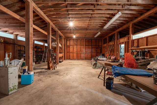 10203 N Nine Mile Rd, Nine Mile Falls, WA 99026