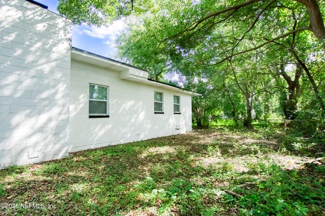 6910 CARTIER Circle, Jacksonville, FL 32208