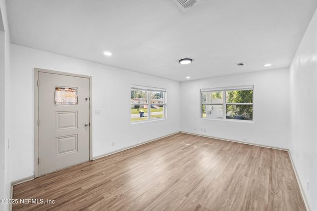 6910 CARTIER Circle, Jacksonville, FL 32208