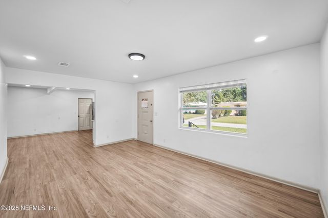 6910 CARTIER Circle, Jacksonville, FL 32208